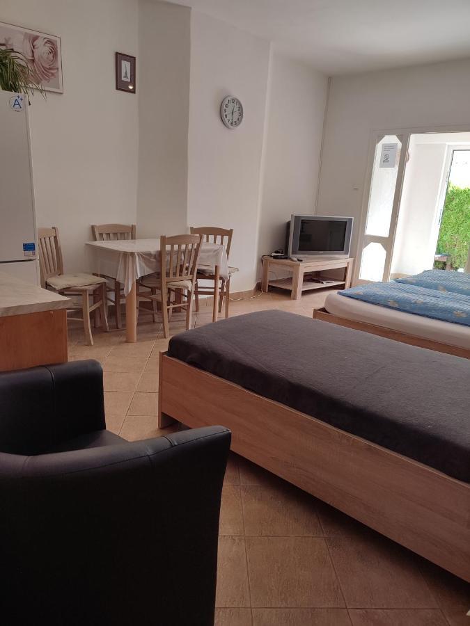Pension Dana Karaskova Apartment Kutna Hora Ngoại thất bức ảnh