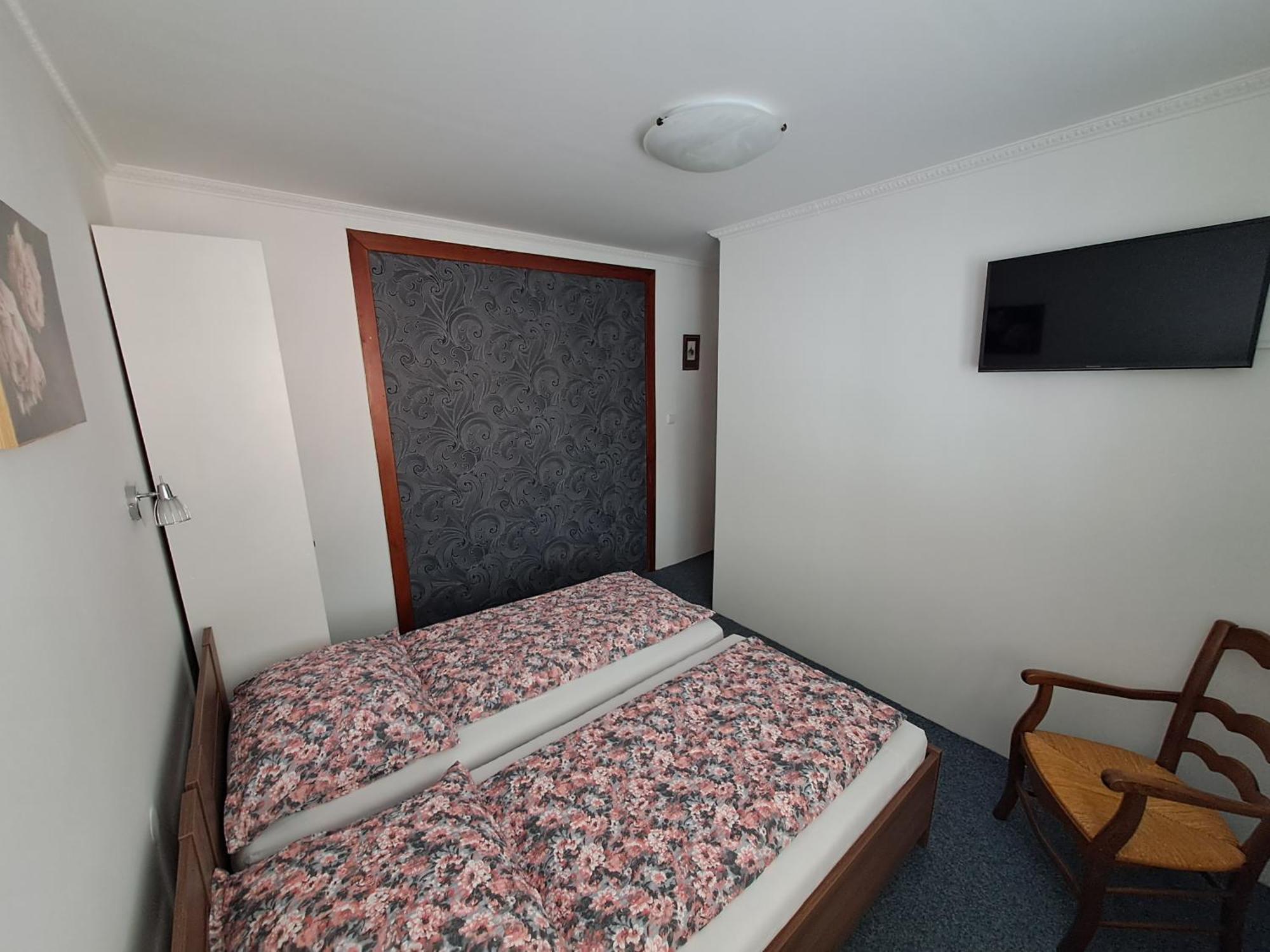 Pension Dana Karaskova Apartment Kutna Hora Phòng bức ảnh
